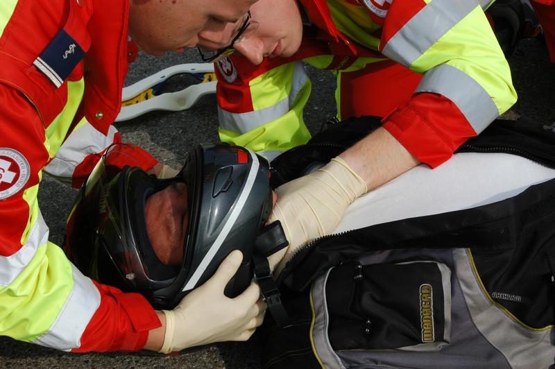 Halswirbelsäule stabilisieren.