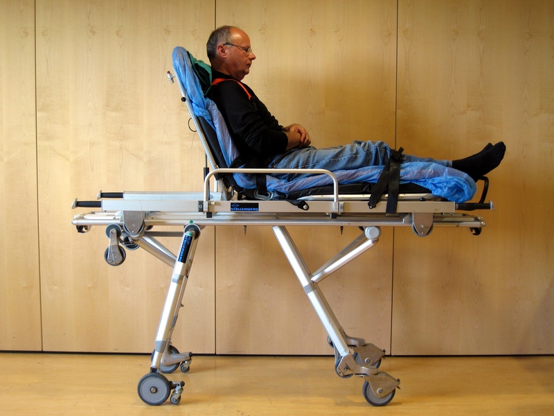 Lagerung mit stark erhöhtem Oberkörper