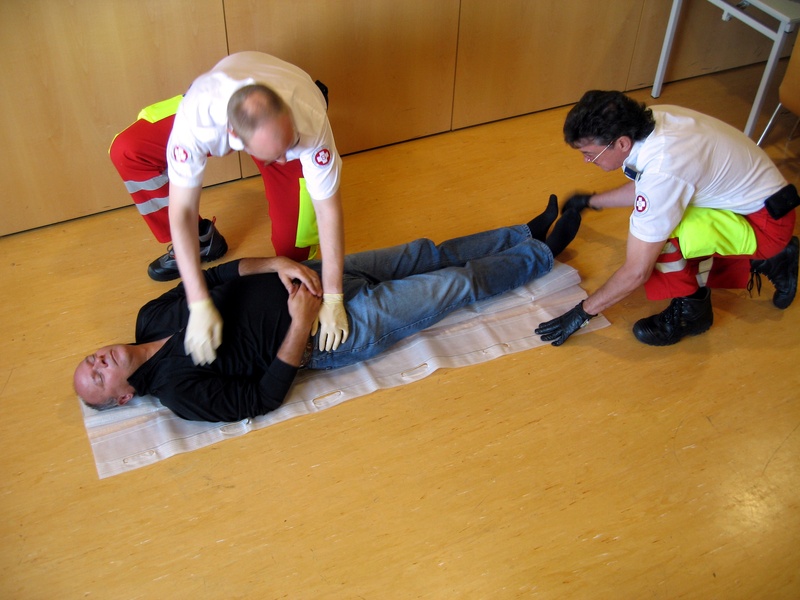 … Patient schonend zurück legen.